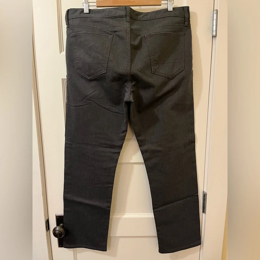 Banana Republic Men’s Charcoal Heather “Travel Pants” Chino | 35x30 | Slim Fit - Picture 2 of 9